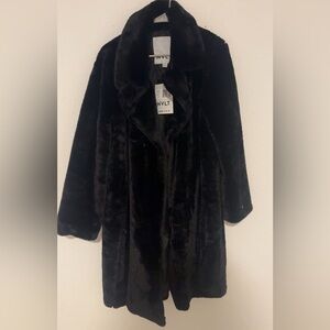 NVLT FAUX FUR COAT